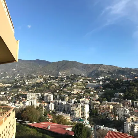 Il Rifugio Incantato דירה