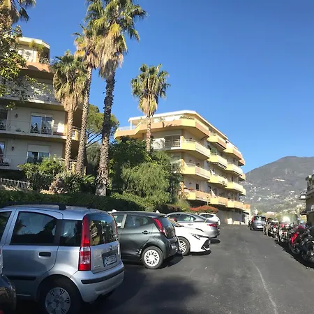 Apartment Il Rifugio Incantato Terrazza Panoramica Vista Mare E Non Solo *